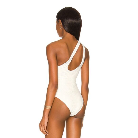 NWT - L*Space Phoebe One Piece textured print swimsuit in Cream - Picture 3 of 11